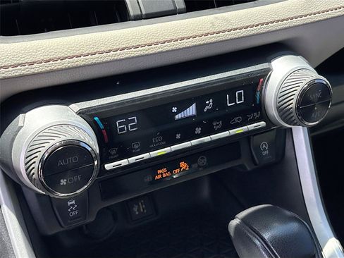 Used 2023 Toyota RAV4 XLE w/ Convenience Package FWD image 15