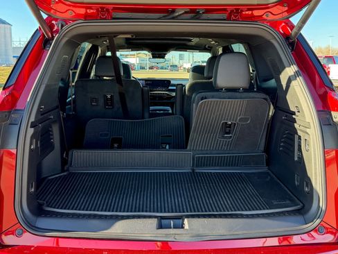 Used 2025 Buick Enclave Avenir w/ Super Cruise Package image 7