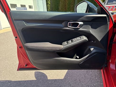 Used 2025 Honda Civic Sport image 16