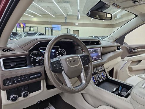 Used 2021 GMC Yukon Denali RWD image 20