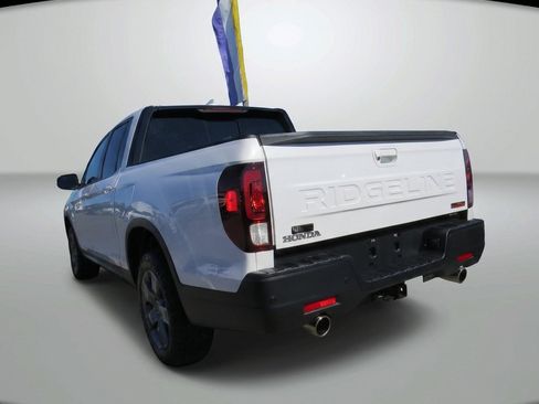 Used 2025 Honda Ridgeline TrailSport image 5