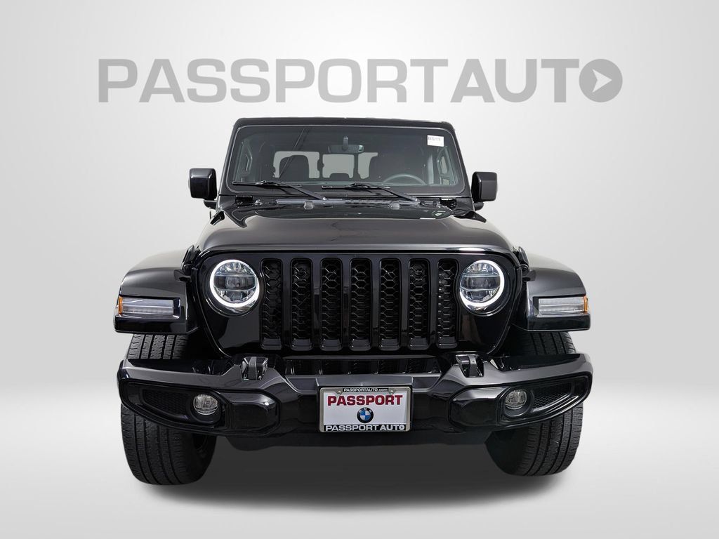 Used 2023 Jeep Gladiator Overland AWD/4WD image 8
