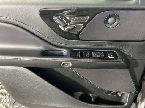 Used 2023 Lincoln Aviator Reserve w/ Equipment Group 201A image 25