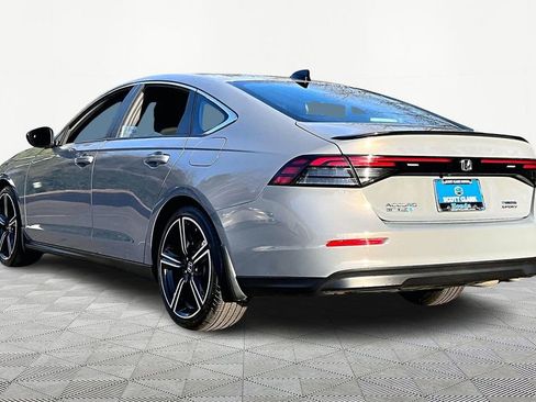 Used 2025 Honda Accord Sport image 5