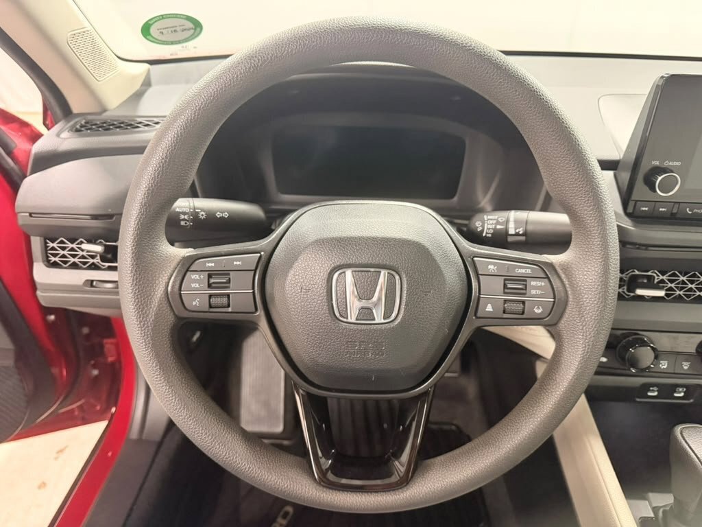 Certified 2025 Honda Accord SE image 26
