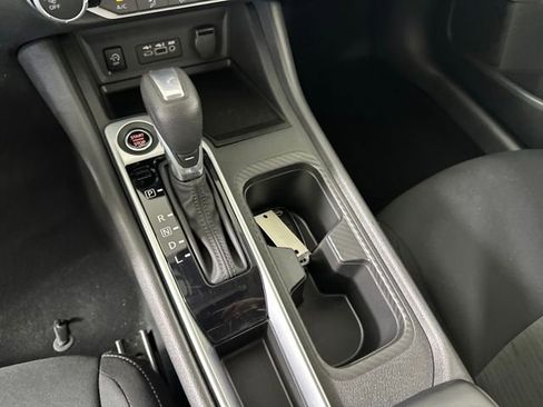 Used 2025 Nissan Sentra SV image 20