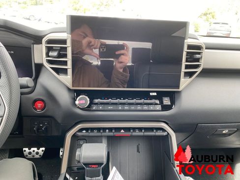 New 2026 Toyota Tundra Limited AWD/4WD image 16