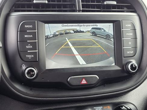 Used 2021 Kia Soul S FWD image 10