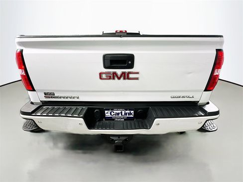 Used 2016 GMC Sierra 3500 Denali w/ Duramax Plus Package image 7