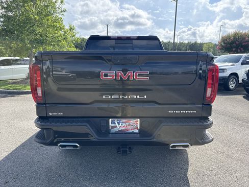 Used 2023 GMC Sierra 1500 Denali w/ Denali Reserve Package AWD/4WD image 6