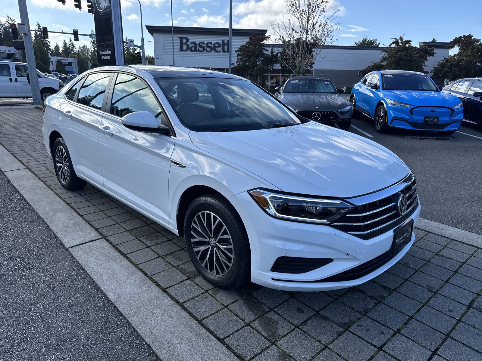 Used 2019 Volkswagen Jetta SEL FWD image 3