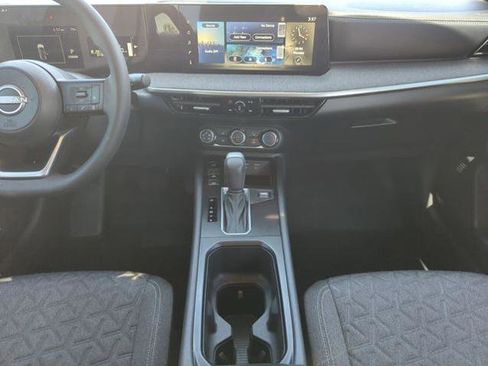 Certified 2025 Nissan Kicks SV w/ SV Premium Package FWD image 22