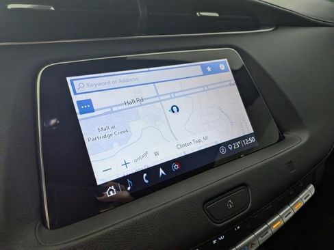 Used 2020 Cadillac XT4 Premium Luxury w/ Cold Weather Package image 6