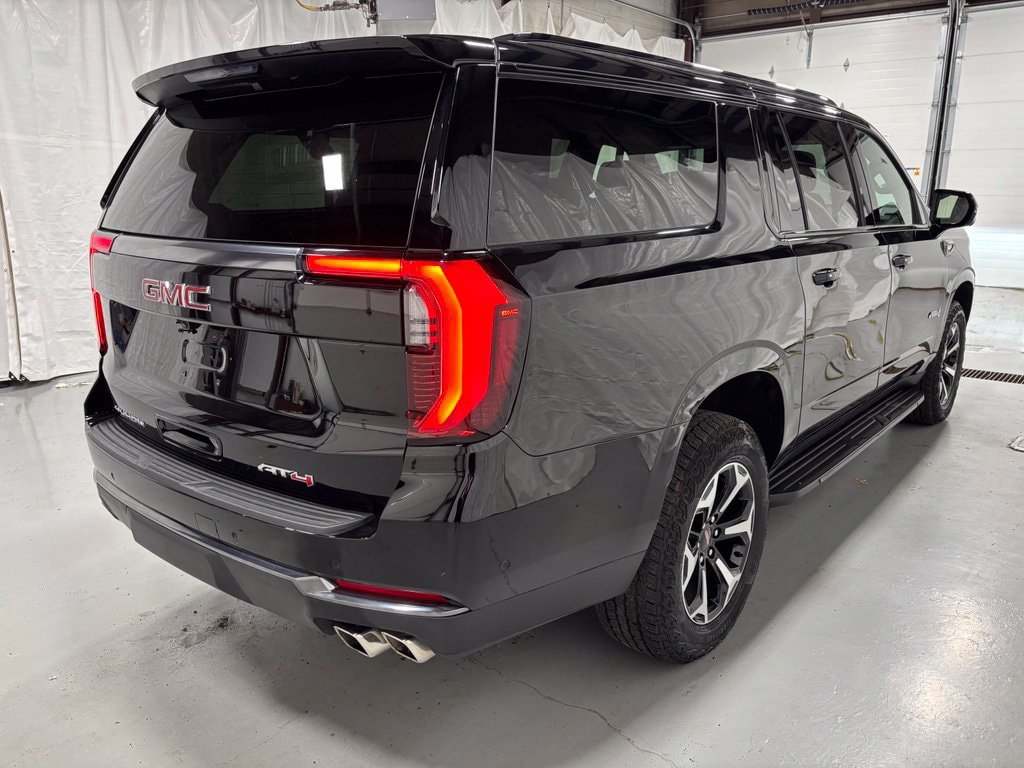 Used 2026 GMC Yukon XL AT4 AWD/4WD image 7