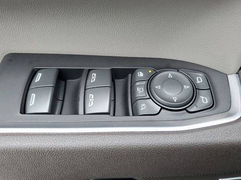 Certified 2025 Chevrolet Silverado 2500 LTZ w/ LTZ Convenience Package image 20