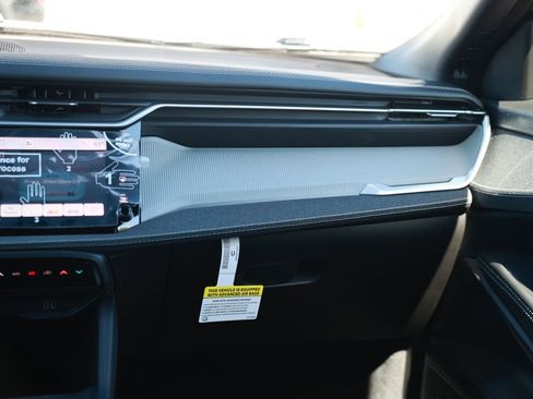 New 2026 Jeep Cherokee Laredo image 25