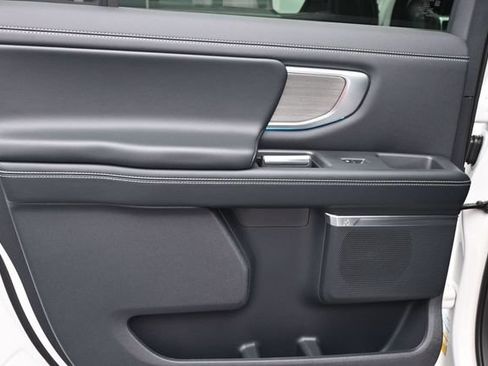 New 2027 Ford Expedition Max Platinum RWD image 16