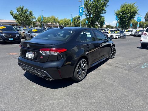 Used 2022 Toyota Corolla SE FWD image 4