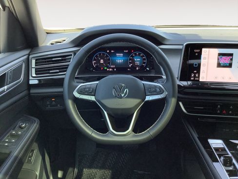 New 2026 Volkswagen Atlas Cross Sport SE image 15