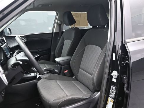 Used 2021 Kia Soul S FWD image 10