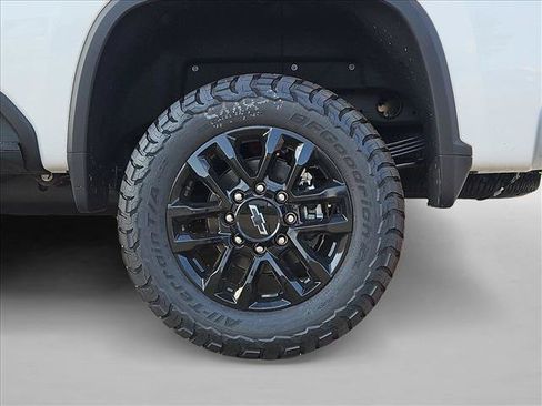 New 2026 Chevrolet Silverado 2500 LT w/ Trail Boss Package AWD/4WD image 10