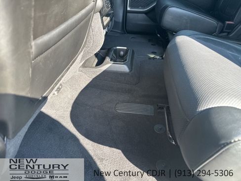 Used 2024 Jeep Wagoneer Series III AWD/4WD image 14