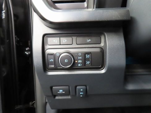 Used 2024 Ford F350 Lariat w/ Lariat Ultimate Package image 45