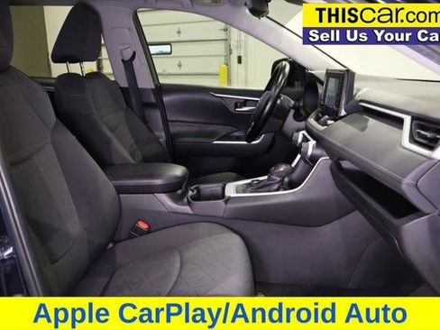 Used 2022 Toyota RAV4 XLE w/ Convenience Package image 23