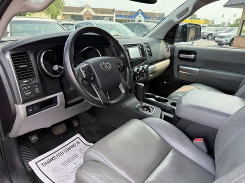 Used 2018 Toyota Sequoia Limited w/ Safety & Convenience Package AWD/4WD image 12