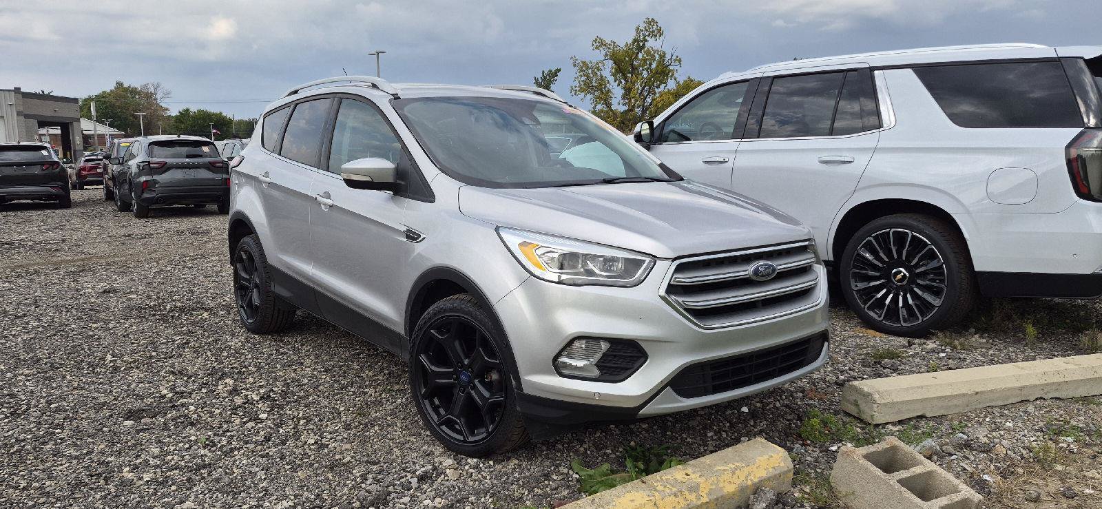Used 2017 Ford Escape Titanium w/ Canadian Touring Package AWD/4WD image 2