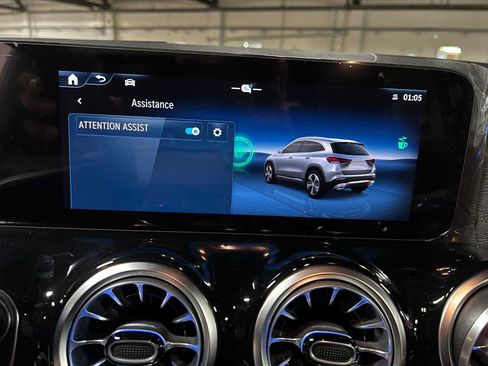 Certified 2026 Mercedes-Benz GLA 250 4MATIC image 39