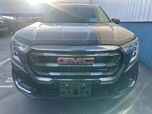 Used 2022 GMC Terrain AT4 w/ Tech Package image 12