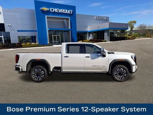 Used 2025 GMC Sierra 2500 Denali Ultimate image 10