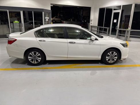 Used 2014 Honda Accord LX image 7