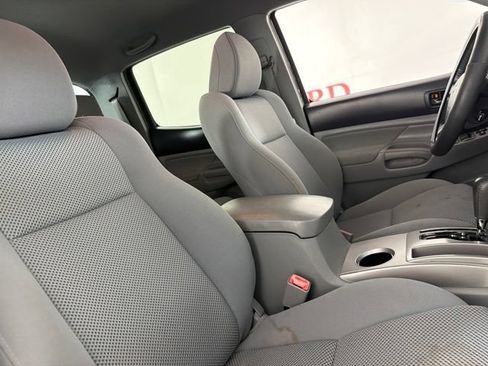 Used 2011 Toyota Tacoma 4x4 Double Cab w/ TRD Sport Pkg image 16