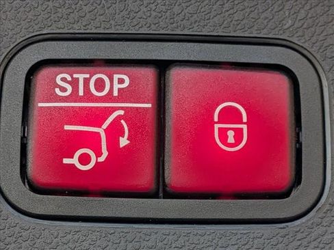 Used 2020 Mercedes-Benz GLC 300 image 18