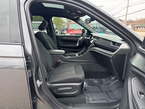 Certified 2025 Jeep Grand Cherokee L Laredo w/ Luxury Tech Group I image 30