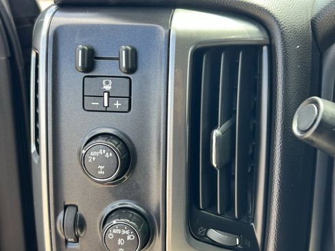 Used 2018 Chevrolet Silverado 1500 LT w/ All Star Edition AWD/4WD image 15