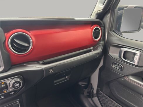 Used 2021 Jeep Gladiator Rubicon image 18