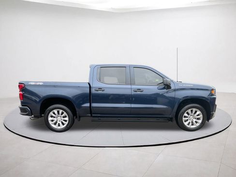 Used 2019 Chevrolet Silverado 1500 Custom w/ Custom Value Package image 6