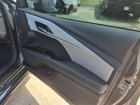 Used 2025 Toyota Camry SE w/ Multimedia Upgrade Package FWD image 22