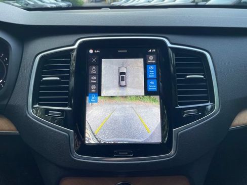 Certified 2024 Volvo XC90 B5 Plus AWD/4WD image 23