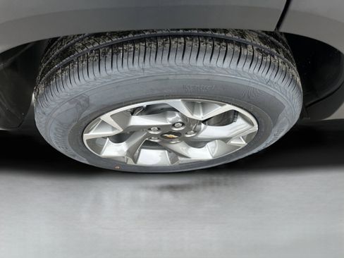 New 2026 Chevrolet Trax LT image 9