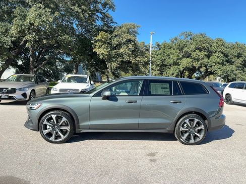 New 2026 Volvo V60 B5 Cross Country Plus w/ Climate Package image 3