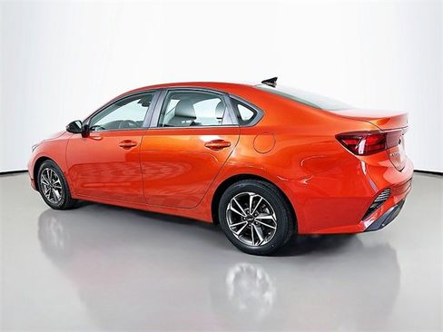 Used 2023 Kia Forte LXS w/ LXS Technology Package image 5