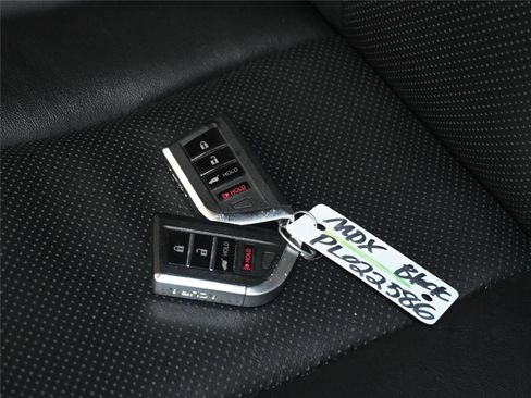 Certified 2023 Acura MDX SH-AWD w/ Technology Package image 21