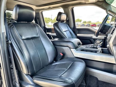 Used 2019 Ford F150 Lariat w/ Equipment Group 502A Luxury AWD/4WD image 25