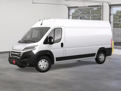 New 2025 RAM ProMaster 2500 w/ Quick Order Package 22G SLT