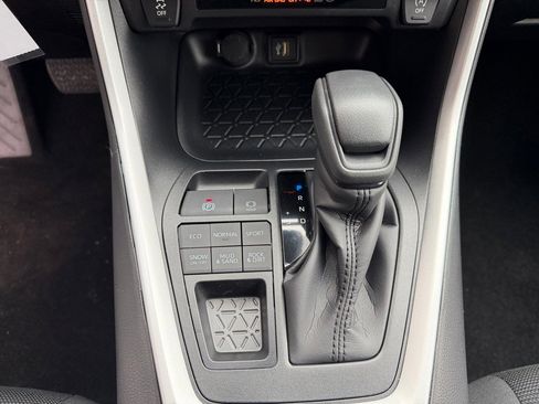 New 2025 Toyota RAV4 LE image 12