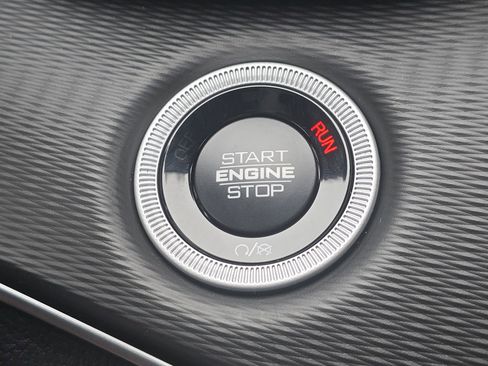 Used 2025 Jeep Grand Cherokee L Laredo w/ Luxury Tech Group I image 30